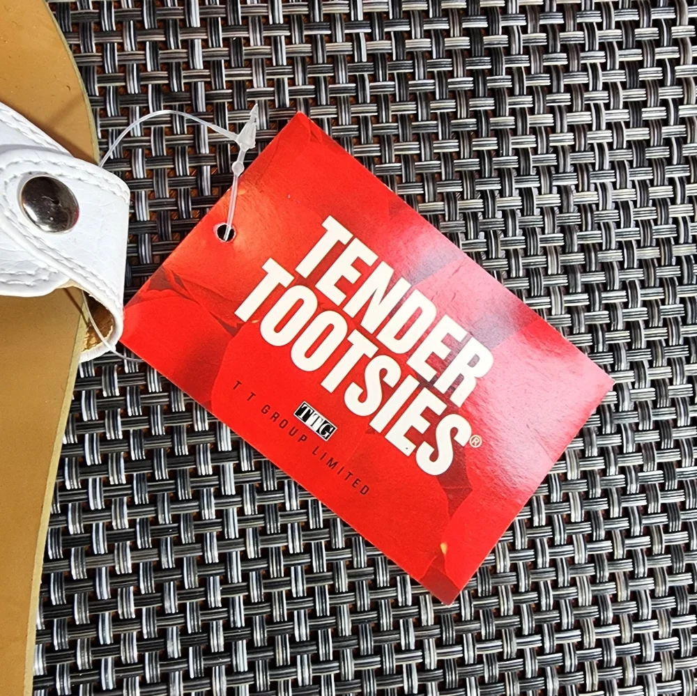Tender Tootsies Sandals White Size 6 - Picture 9 of 14
